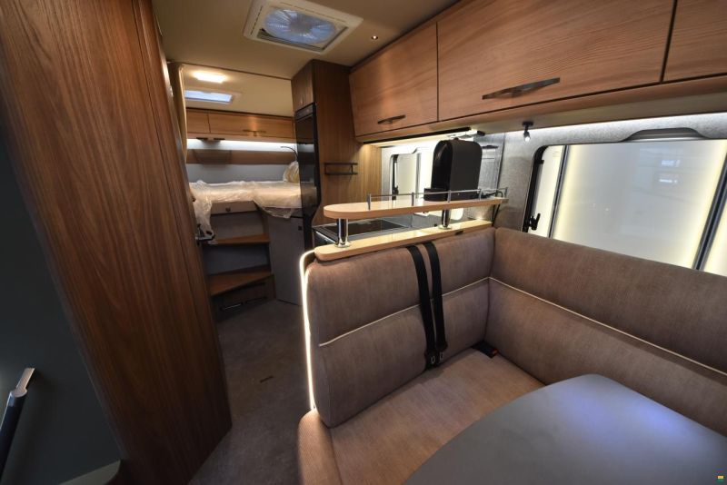 Eura Mobil Profila T 696 EB Comfort