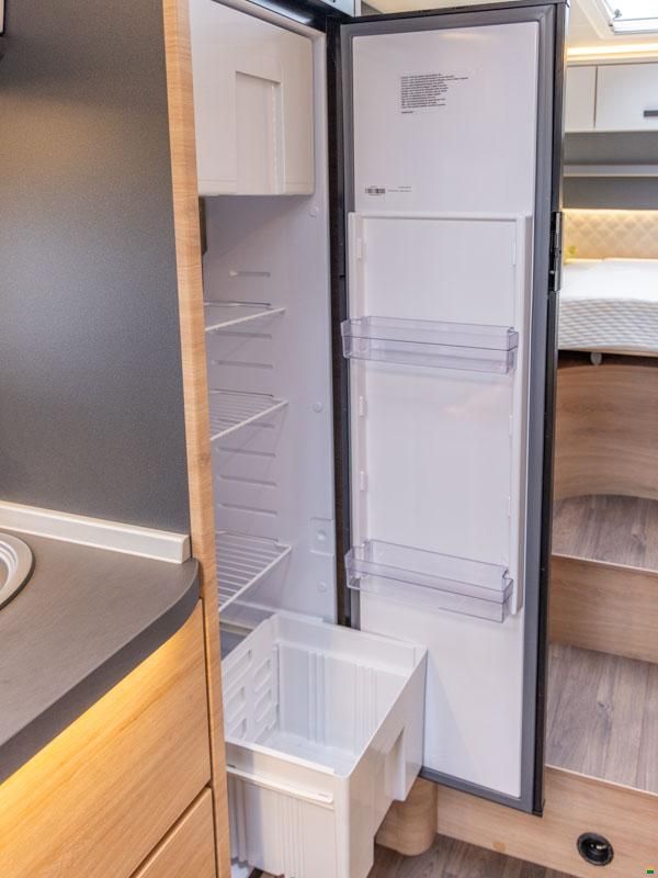 Knaus Live TI 650 MEG Platinum Selection