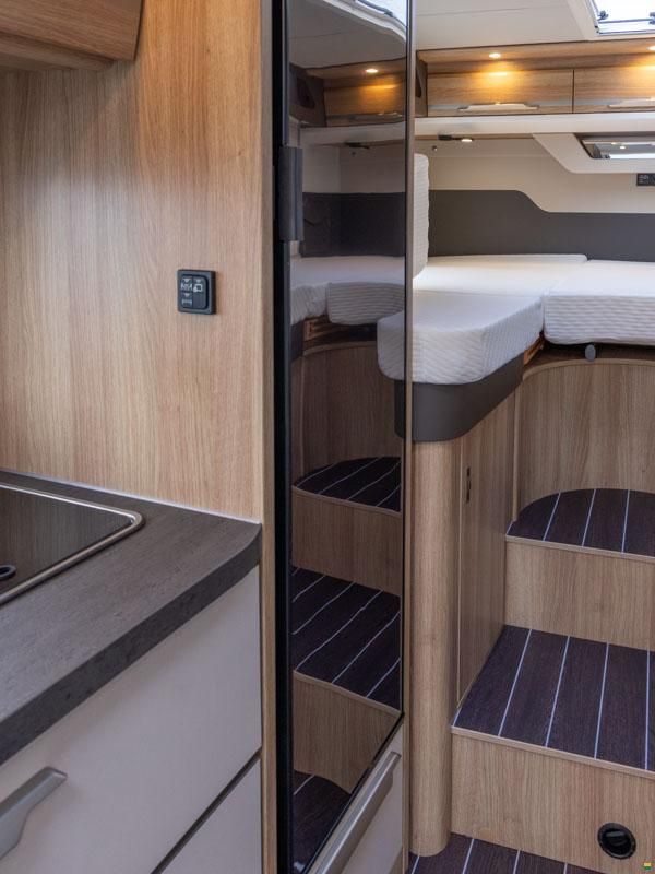 Knaus Sky TI 650 MEG