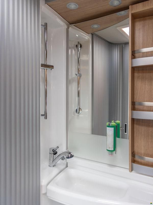 Knaus Sky TI 650 MEG