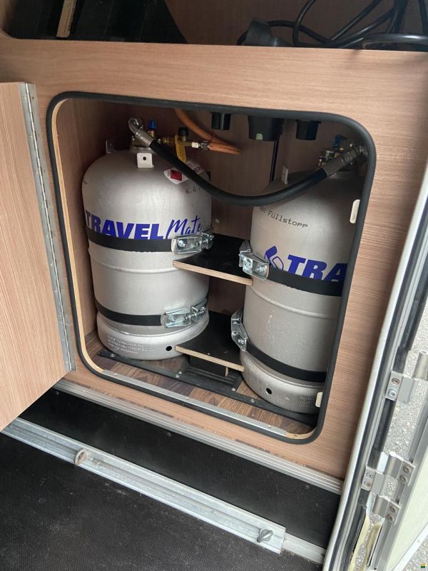 Knaus SKY Ti 700 MEG