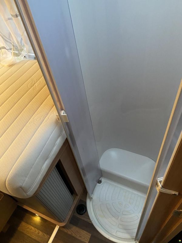 Knaus SKY Ti 700 MEG