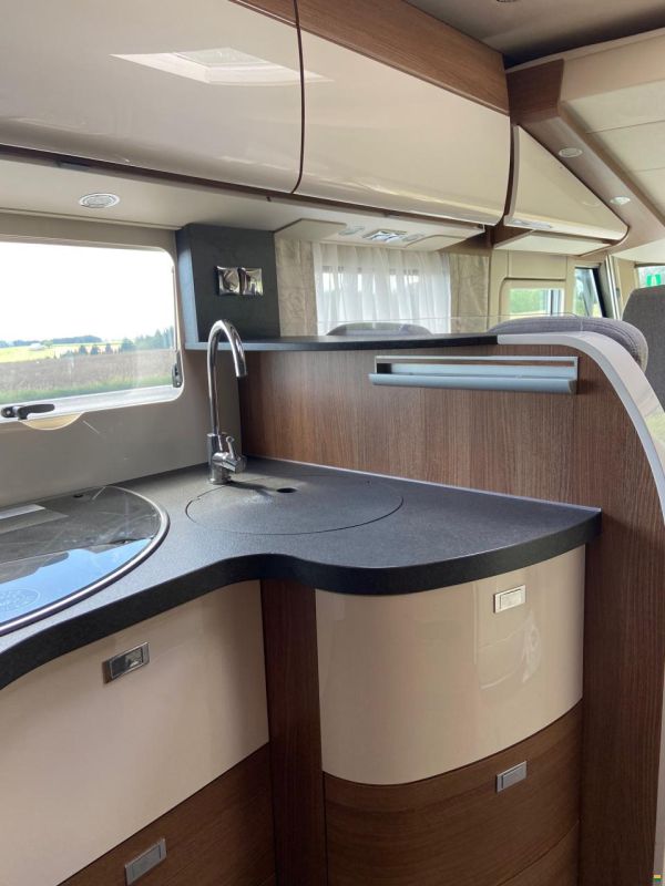 Carthago c-tourer I 145 RB LE superior