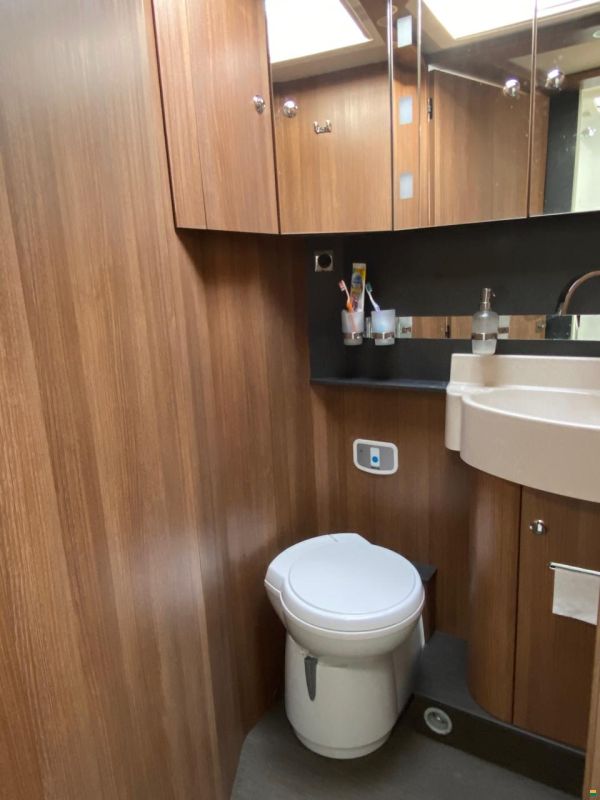 Carthago c-tourer I 145 RB LE superior