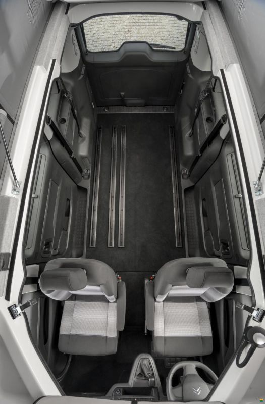 Pössl Vanster 180 EAT8