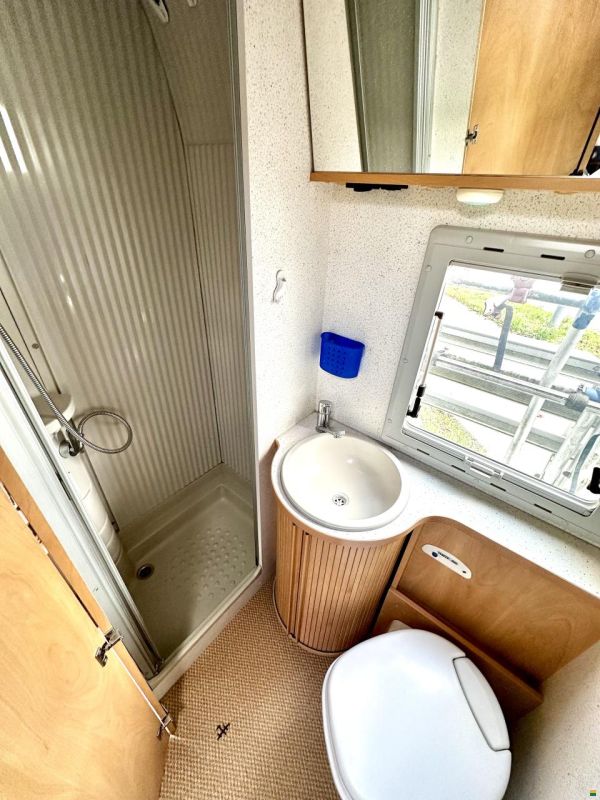 Fiat 2.8JTD 130PS BÜRSTNER***ETAGENBETT***