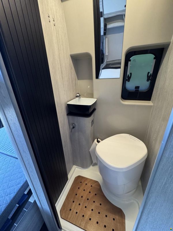 Mercedes Benz Sprinter