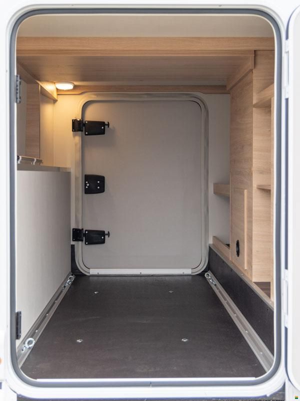 Knaus Live TI 650 MEG Platinum Selection