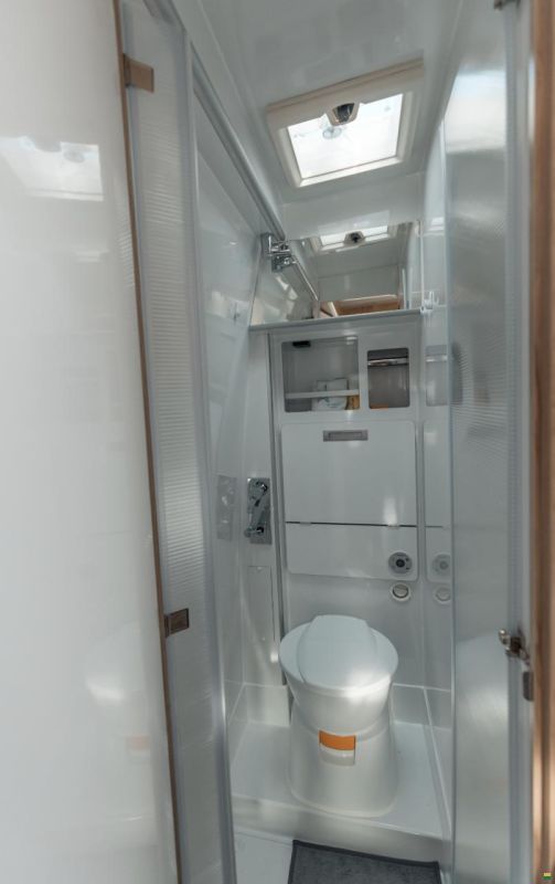 Globe-Traveller Voyageur X