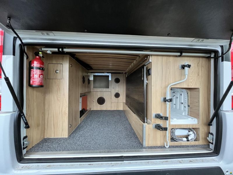 Globe-Traveller Voyageur X