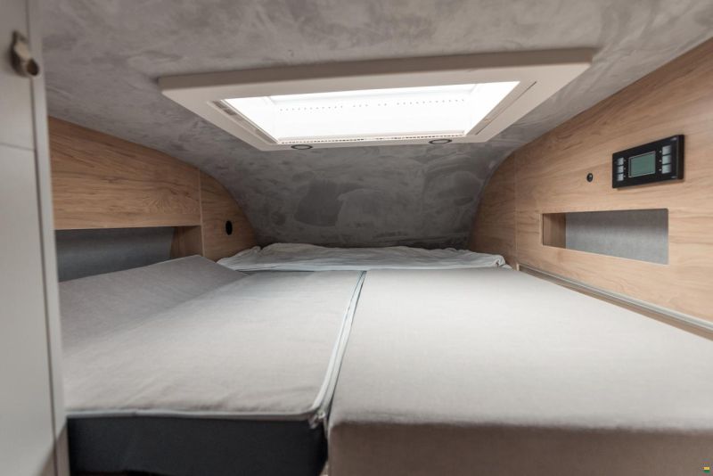 Globe-Traveller Voyageur X