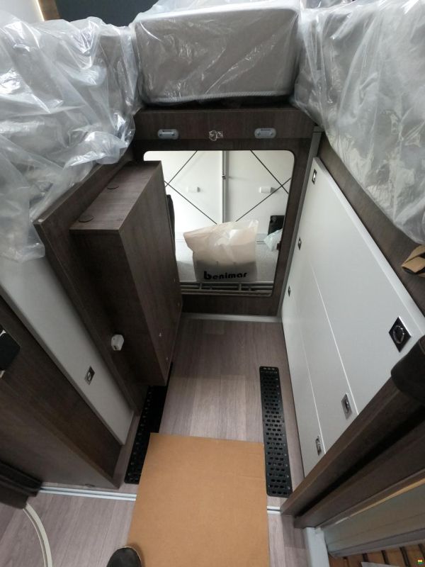 Benimar Amphitryon 967