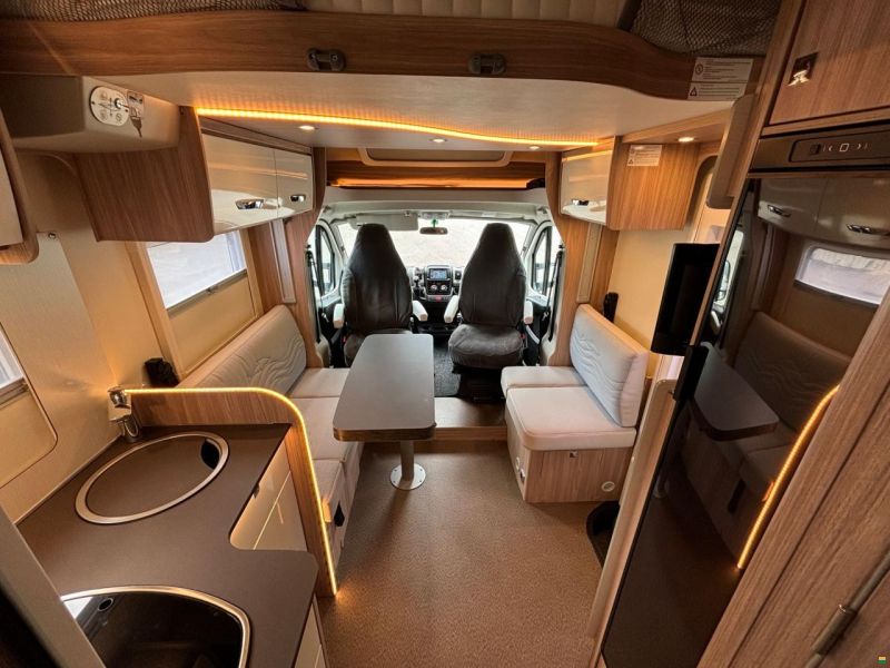 Bürstner IT 732 série Delphin