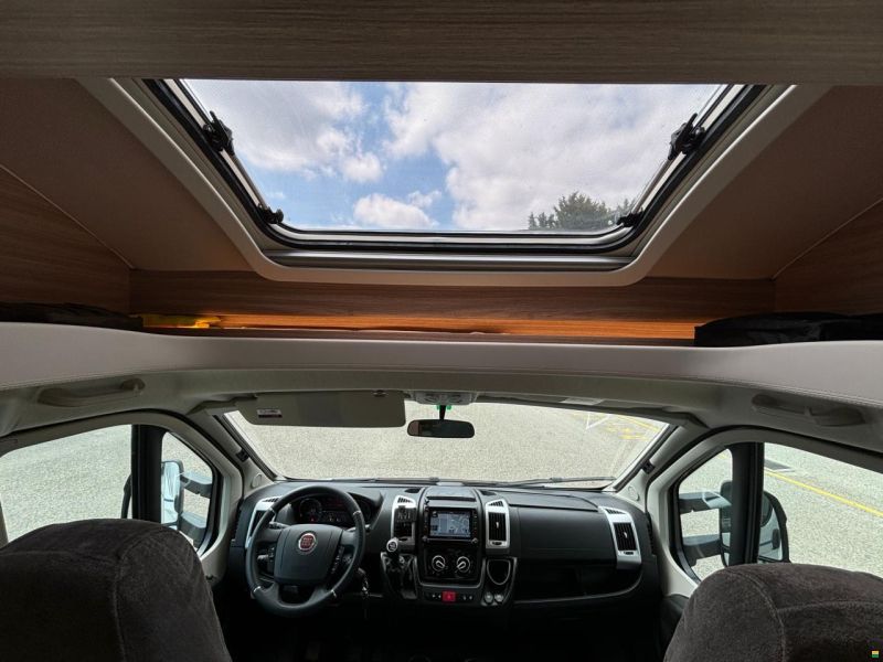 Bürstner IT 732 série Delphin