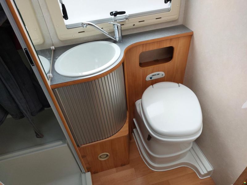 Adria Adriatik 660 SL