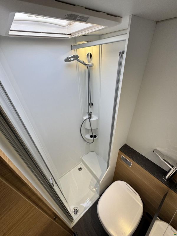 Adria Coral XL 600 DP