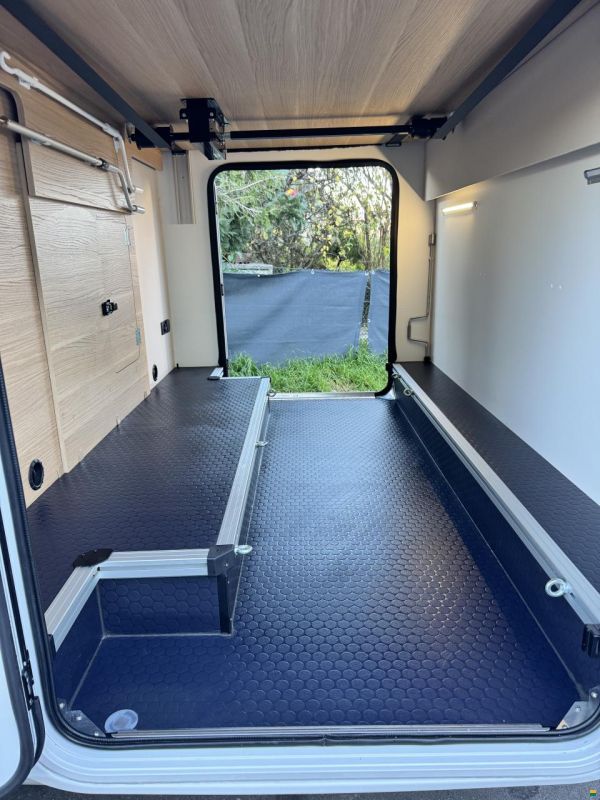 Adria Coral XL 600 DP