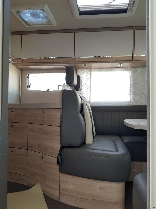 Eura Mobil IL 720 EB