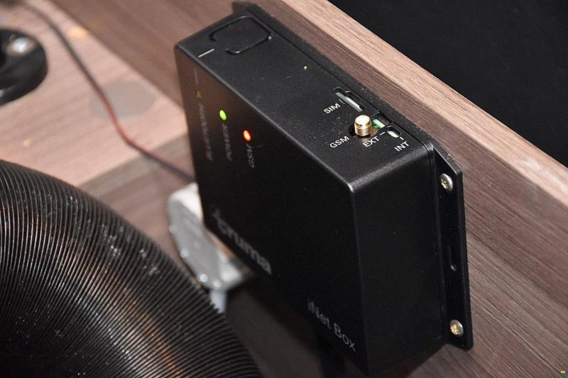 Knaus LIVE TI 700 MEG 2.3 AUTOMAT 2.3