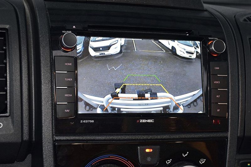 Knaus LIVE TI 700 MEG 2.3 AUTOMAT 2.3