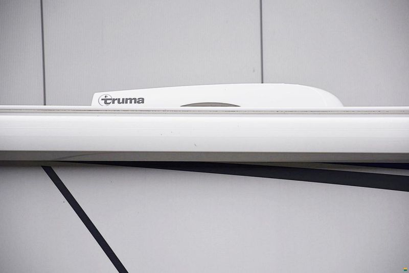 Knaus LIVE TI 700 MEG 2.3 AUTOMAT 2.3