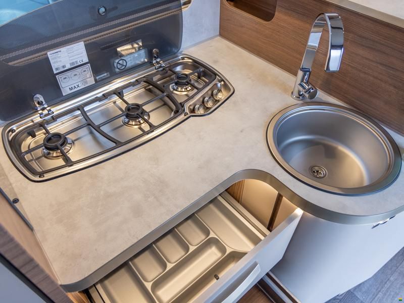 Knaus Live Wave 650 MF