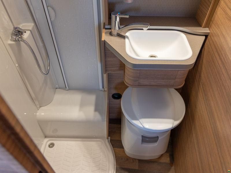 Weinsberg CaraCompact 640 MEG Suite Edition