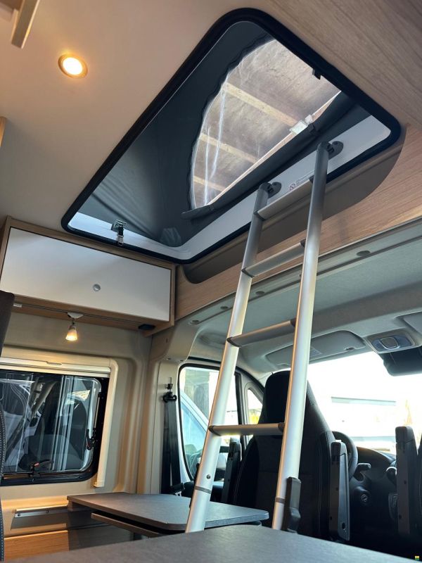 Roadcar R540 PLUS mit Aufstelldach