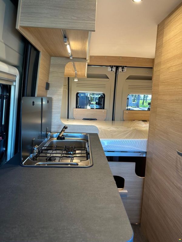 Roadcar R540 PLUS mit Aufstelldach