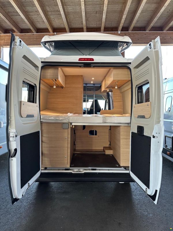 Roadcar R540 PLUS mit Aufstelldach