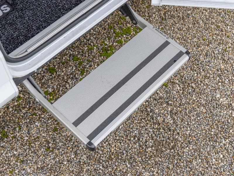 Knaus Sky TI 650 MEG