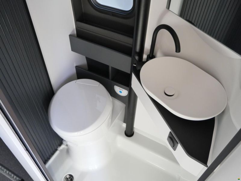 Adria Twin Supreme 640 SGX | 2026