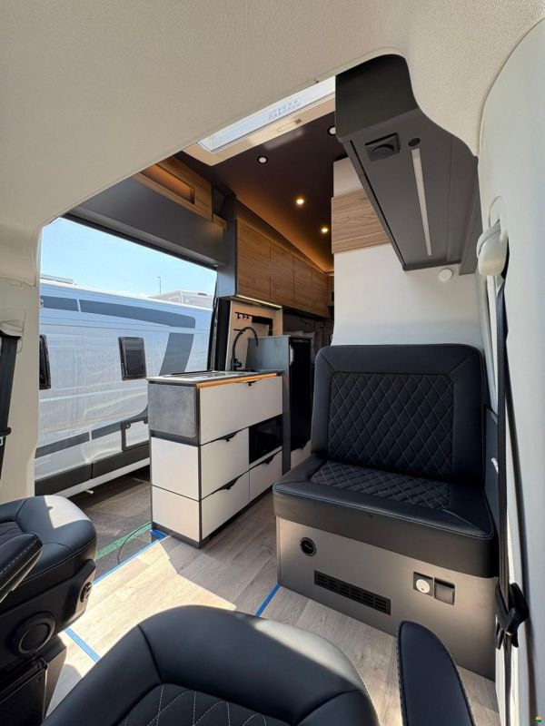 North Cape Adventure 6XHT2