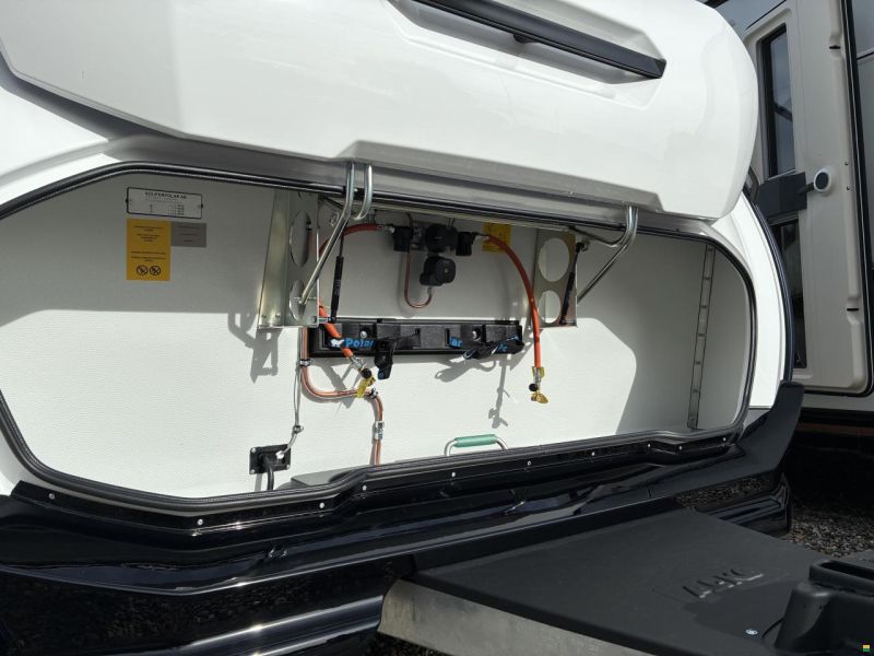 Polar 650 BQDA Black Edition