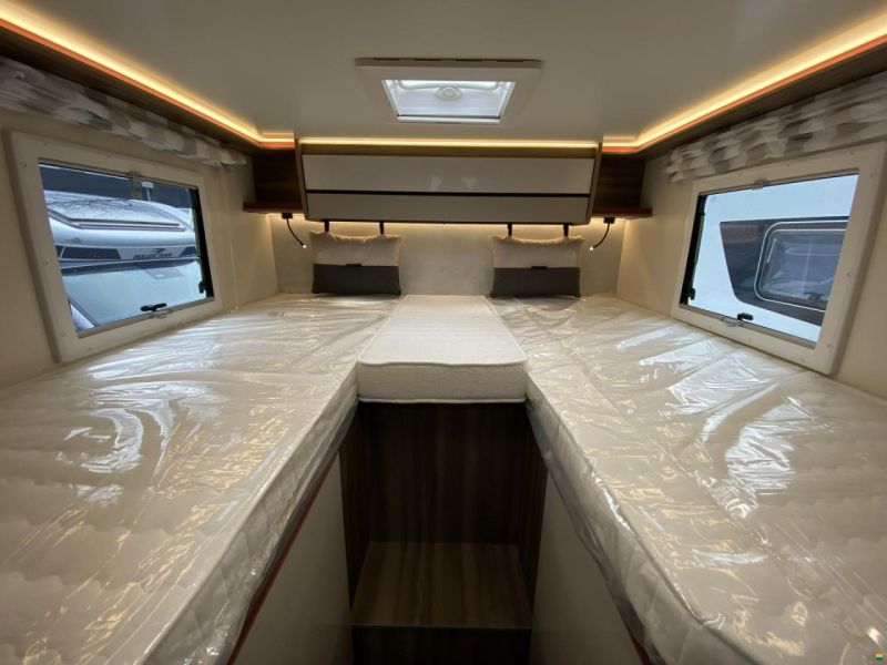 Roller Team Kronos 284 TL, Ford 2.0TDCi 165PS Autom.