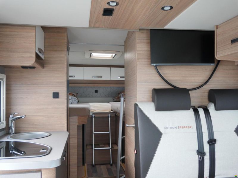 Weinsberg Cara Compact Suite MB 640 MEG