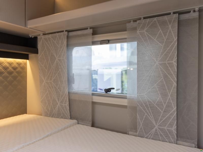 Knaus Live Wave 650 MG Platinum Selection