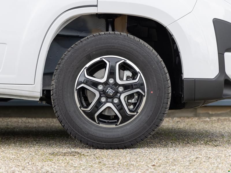 Knaus Live Wave 650 MG Platinum Selection