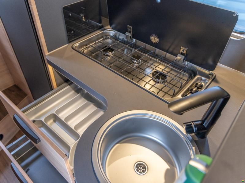 Knaus Live Wave 650 MG Platinum Selection