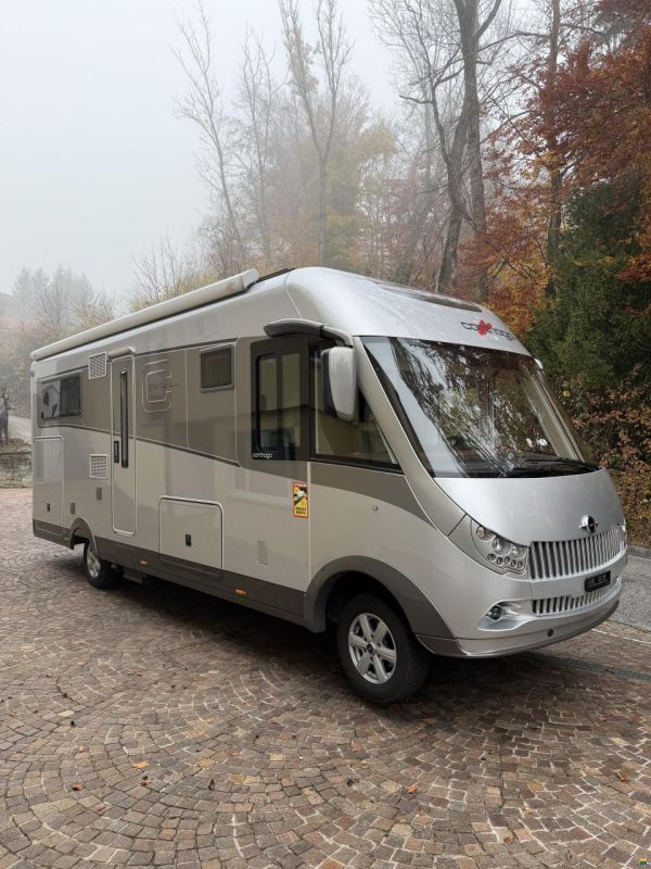 Carthago Liner for Two 53