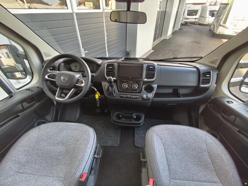 Sunlight T 67s mit Einzelbett & Hubbett, Automat!