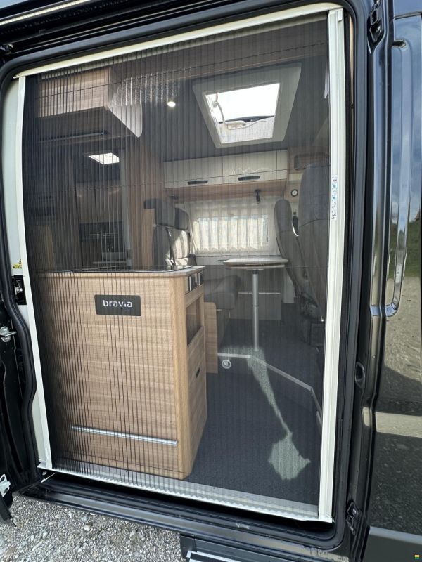 Bravia Mobil Swan 599