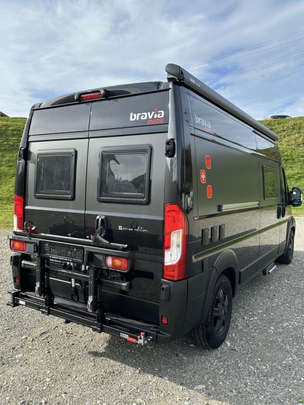 Bravia Mobil Swan 599