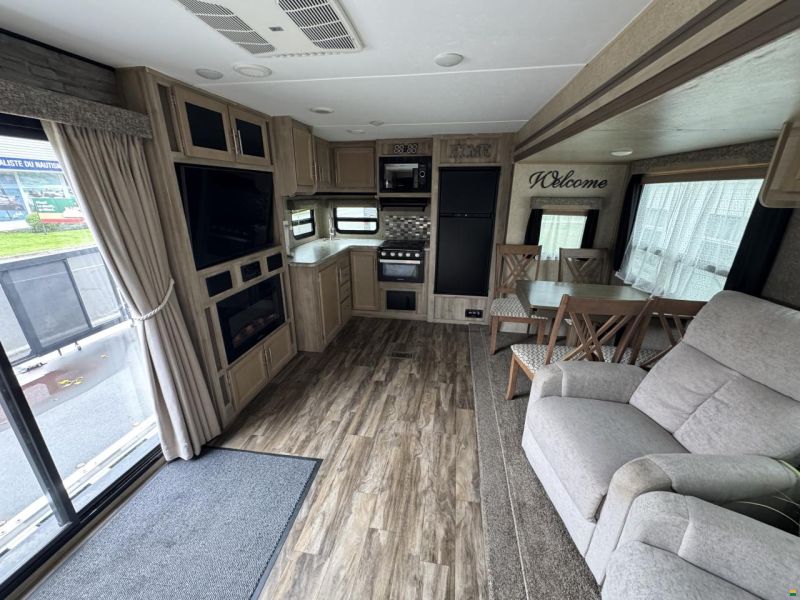 Catalina Legacy 303 RKP