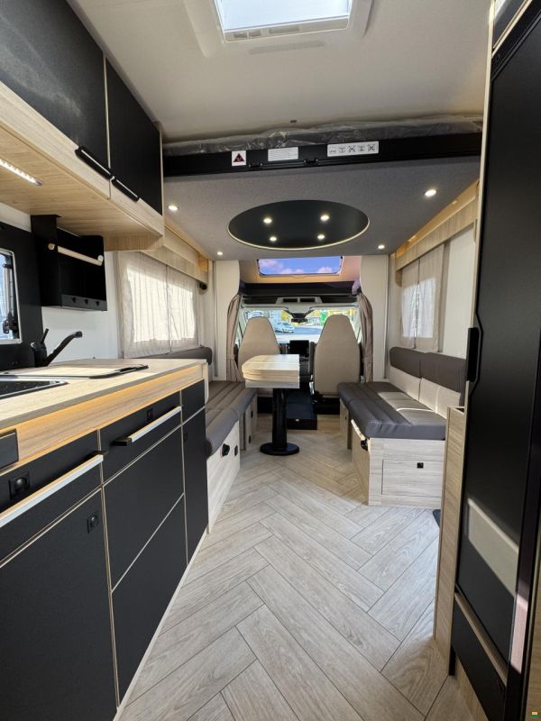 Challenger 260 Graphite Edition