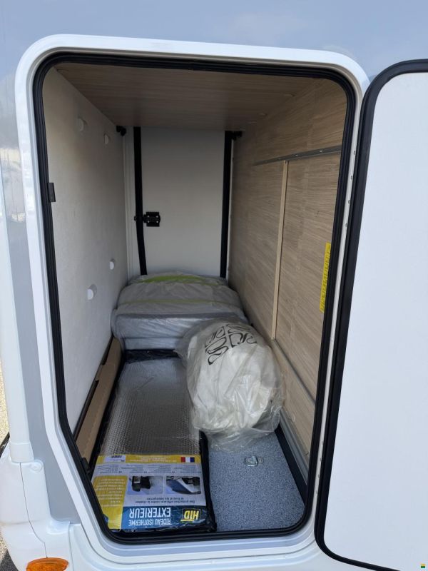 Challenger 260 Graphite Edition