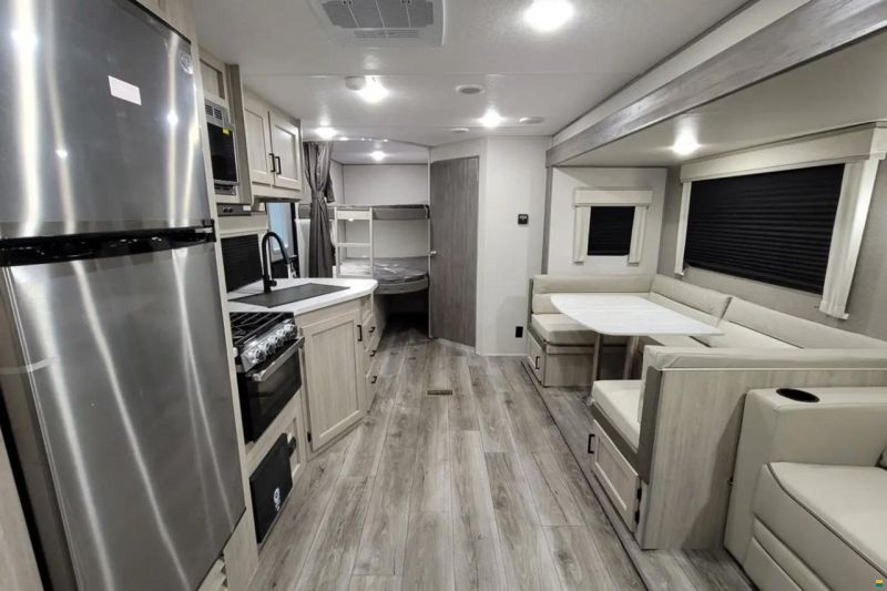 Catalina Legacy 263 BHS