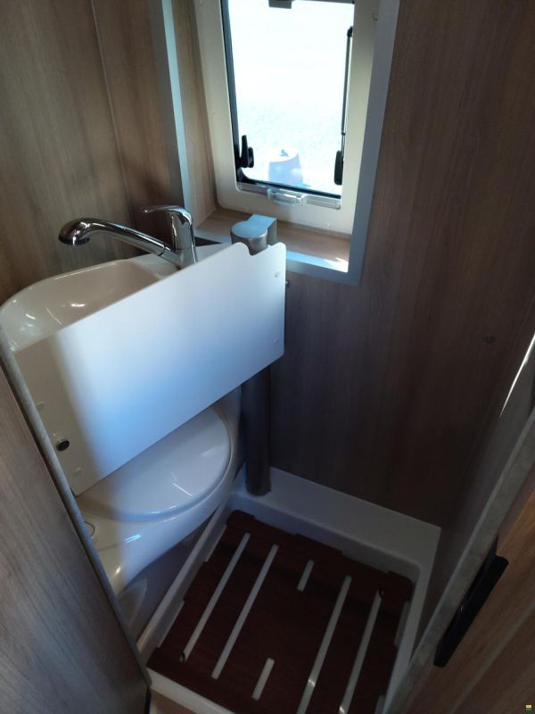 Robeta Womondo Lifestyle 600