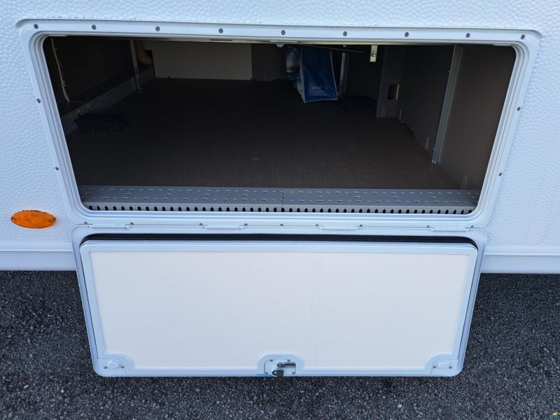 Bürstner Averso 560 TK B66