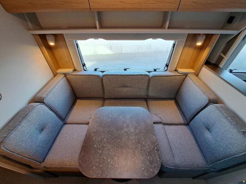 Bürstner Averso 560 TK B66